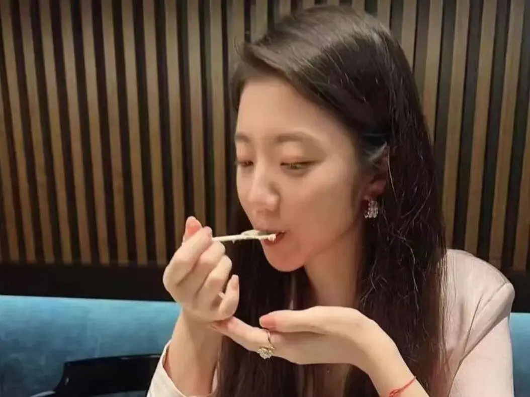 《张津瑜吕知樾》-资源截图